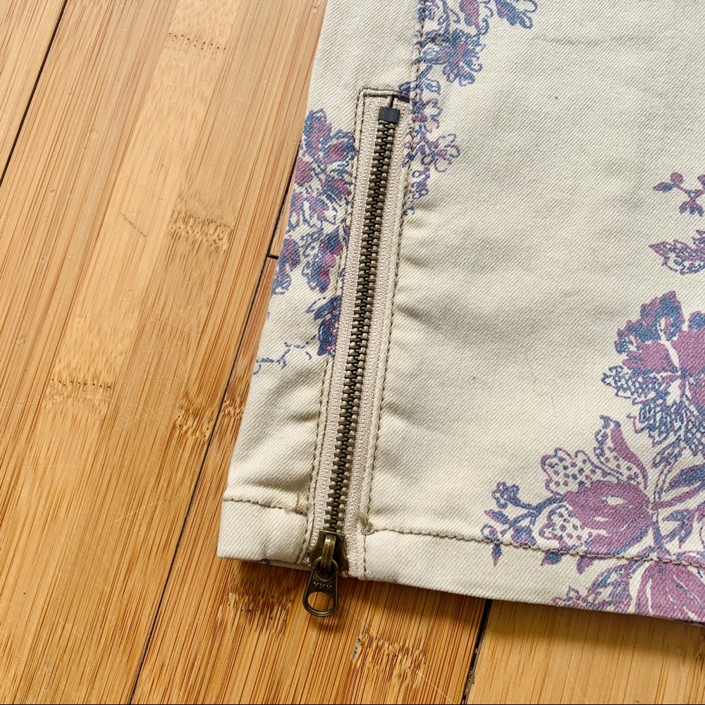 NWT Free People Floral Skinny Jeans Sz 30 - Picture 6 of 8